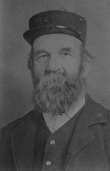 A person in a uniform
Description automatically generated
